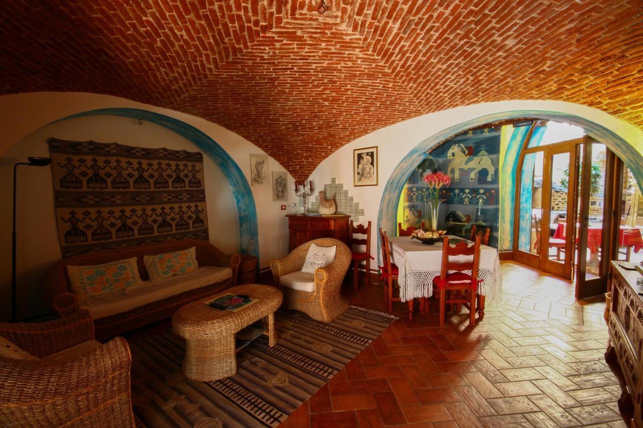 Hotel Anticos Palathos Орозей Екстер'єр фото