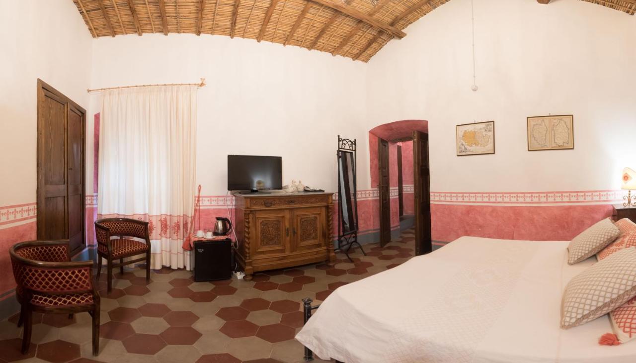 Hotel Anticos Palathos Орозей Екстер'єр фото